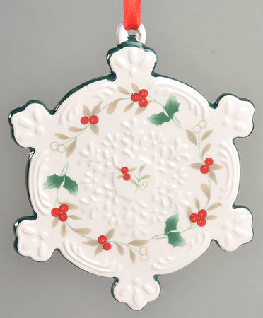 Winterberry Ornament