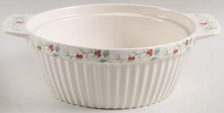 Winterberry Tureen No Glass Lid