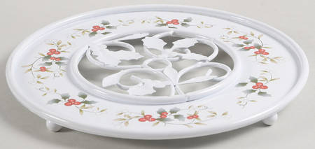 Winterberry Metal Trivet
