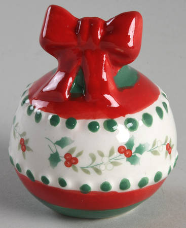 Winterberry Figural Salt Shaker