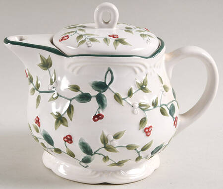 Winterberry Teapot & Lid