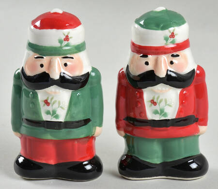 Winterberry Figural Salt & Pepper Set