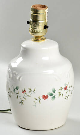 Winterberry Electric Lamp No Shade