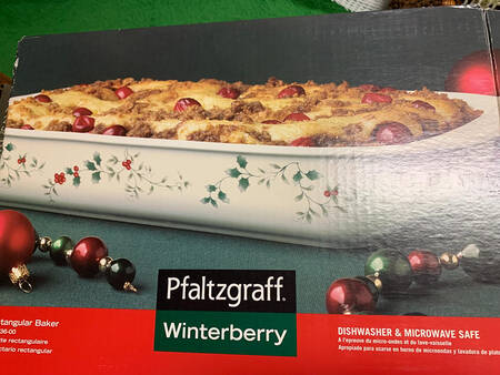 Winterberry 13'' Rectangular Baker