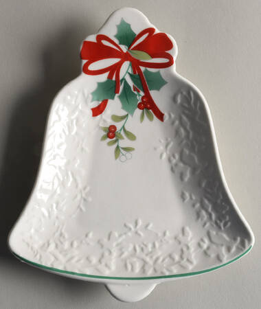 Winterberry Bell Shaped Plate
