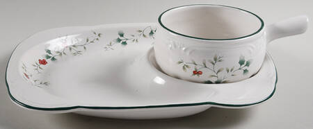 Winterberry 12" Snack Tray (SNTR12) & Stick Handle Soup Set (SOH)