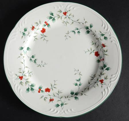 Winterberry Dinner Plate with 15h Anniversary Backstamp