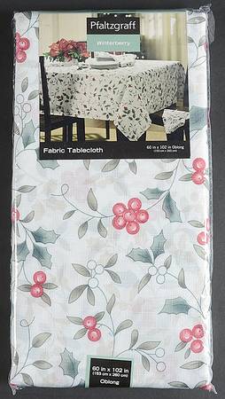 Winterberry 60" X 102" Oblong Tablecloth