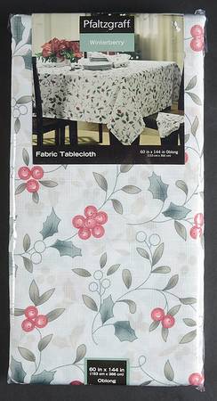 Winterberry 60" X 144" Oblong Tablecloth