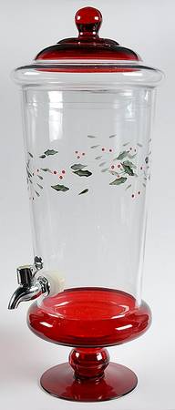 Winterberry Glassware Beverage Server & Lid