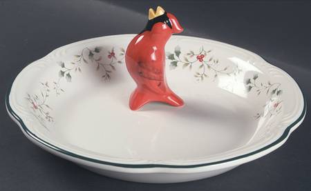Winterberry 10" Pie Plate Baking & Pie Bird