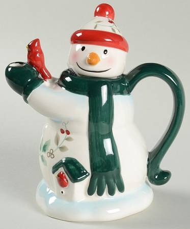 Winterberry Mini Figural Teapot & Lid