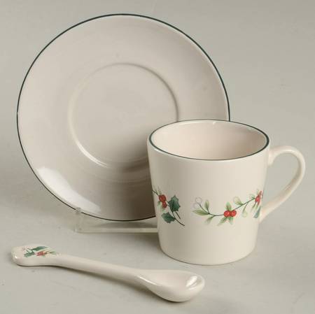 Winterberry Espresso Cup & Saucer Set w/Spoon