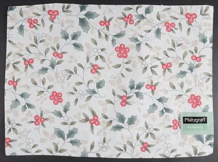 Winterberry Cloth Placemat
