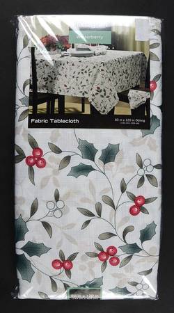 Winterberry 60" X 120" Oblong Tablecloth