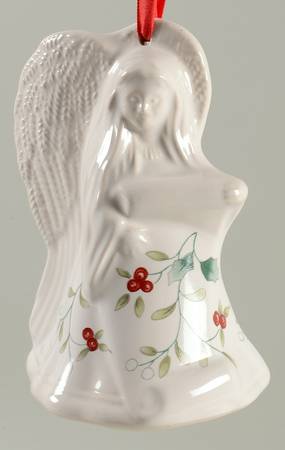 Winterberry Bell
