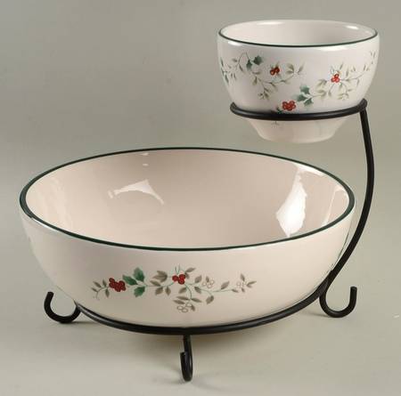 Winterberry Chip & Dip W/Metal Stand (10" & 4" Bowls)