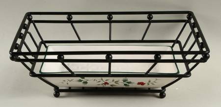 Winterberry Metal Bread/Basket w/Ceramic Tray