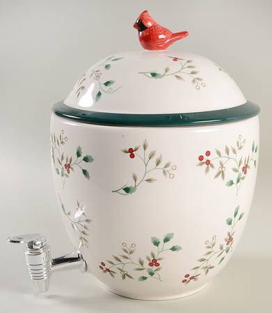 Winterberry Beverage Crock & Lid