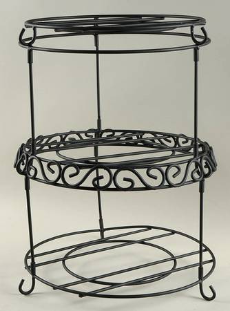 Winterberry 3 Tier Metal Plate Holder