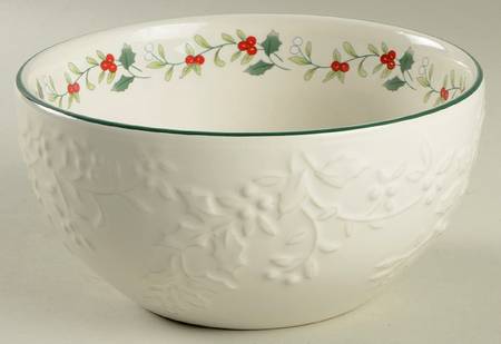 Winterberry 6" Embossed Bowl