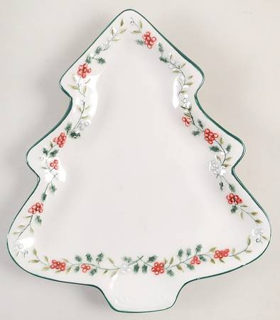 Winterberry Large Tree Shaped Dish