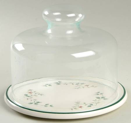 Winterberry Round Cheese Dish & Lid