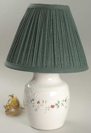 Winterberry Electric Lamp & Shade