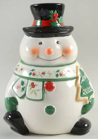 Winterberry Figural Cookie Jar & Lid