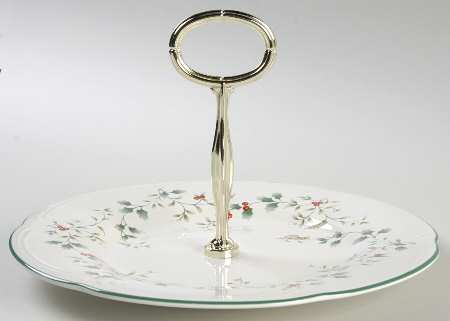 Winterberry Round Serving Plate with Handle (LP)
