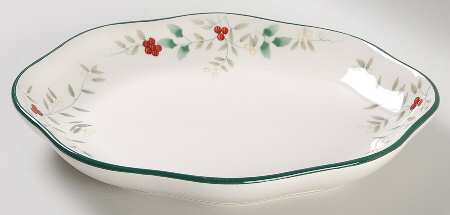 Winterberry 10" Oval Serving Platter