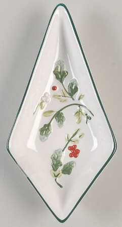 Winterberry Individual Section Star Shaped Dish