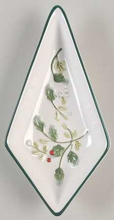 Winterberry Individual Section Star Shaped Dish