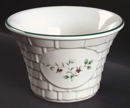 Winterberry Basket