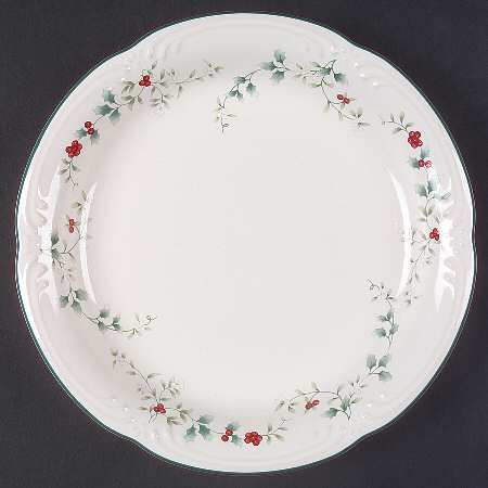 Winterberry Breakfast Plate