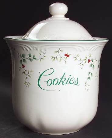 Winterberry Cookie Jar & Lid