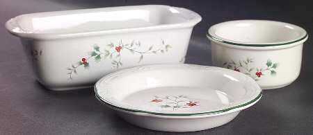 Winterberry Child's Bakeware Set