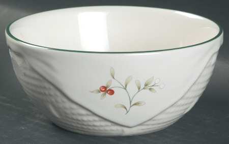 Winterberry Small Basket Bowl