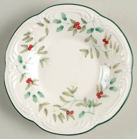 Winterberry Child's Plate for Tea Set