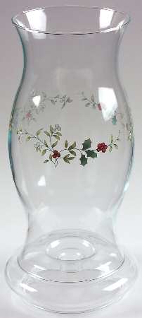 Winterberry Glassware Hurricane
