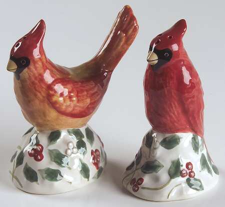 Winterberry Figural Salt and Pepper