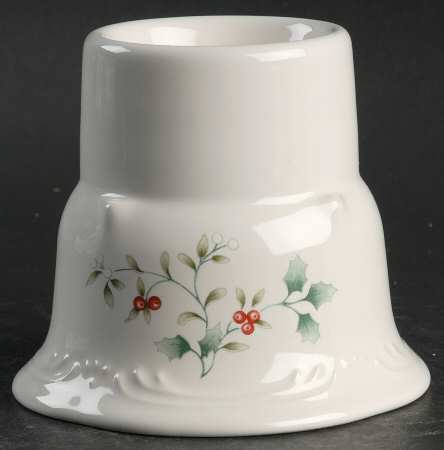 Winterberry Hurricane Lamp No Globe