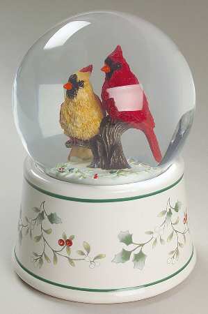 Winterberry Snow Globe