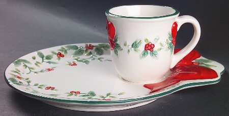 Winterberry Snack Plate & Cup Set
