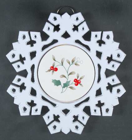 Winterberry Hanging Trivet