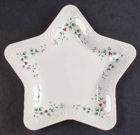 Winterberry Large Star Shaped Dish