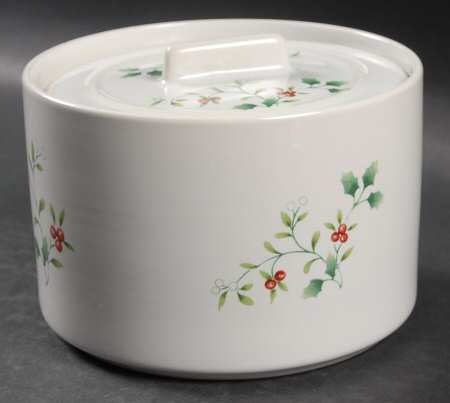 Winterberry Fondue Pot & Lid