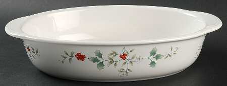 Winterberry 11" Oval Baker