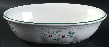 Winterberry 8" Oval Vegetable Bowl
