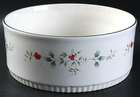 Winterberry 2.5 Quart Round Baker No Lid